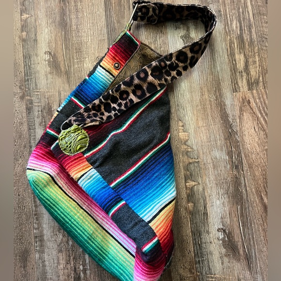 Scrape lined tote. - Picture 2 of 5